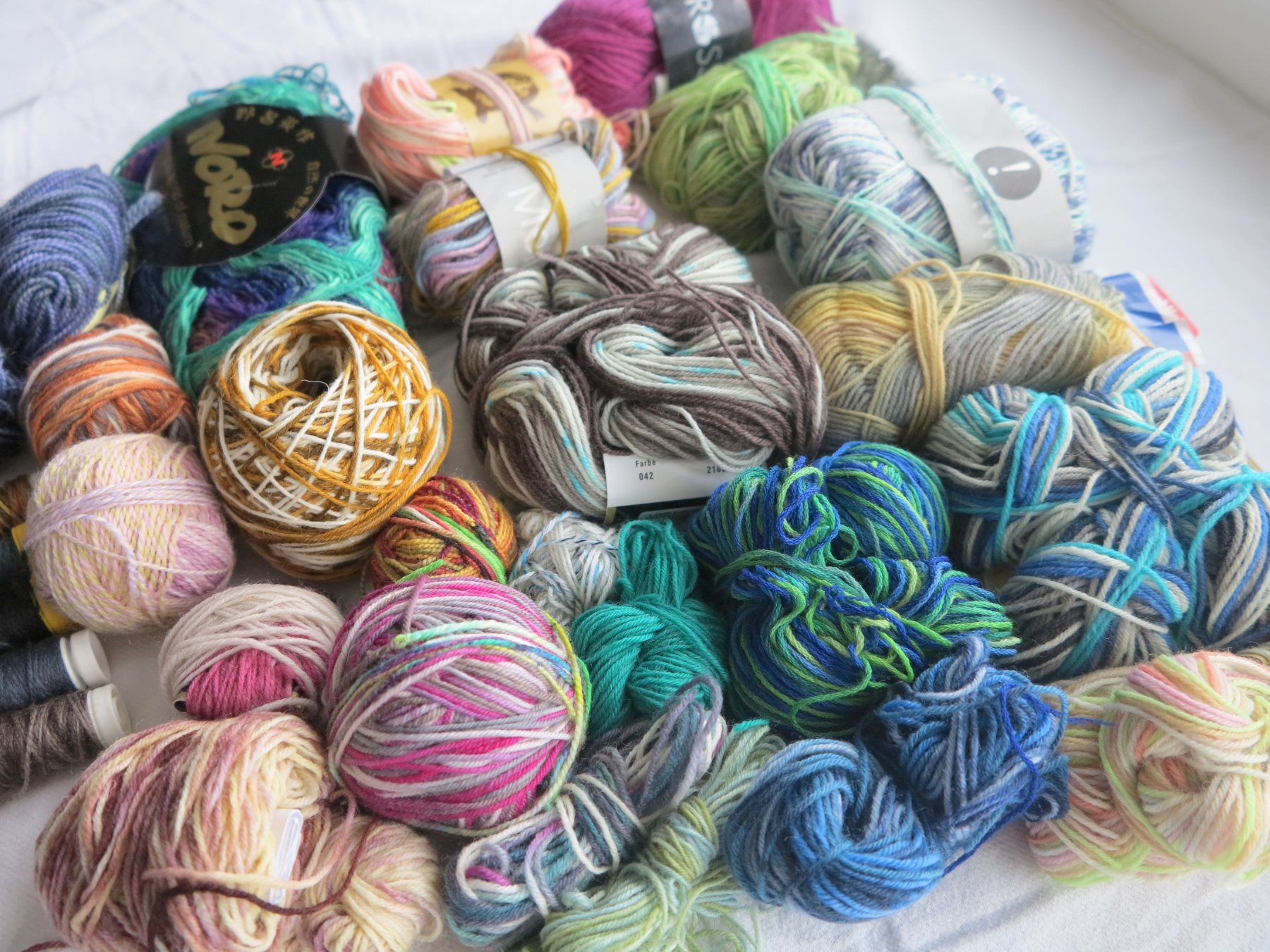 Laine: 560 g Sockenwolle Reste – Neuf (Voir description) à Büttikon AG par Kaebri 2