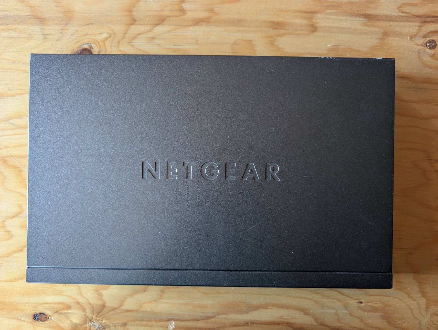 Netgear Pare-feu: NETGEAR prosafe Gigabit Quad WAN SSL VPN Firewall SRX5308 – Neuf avec emballage d'origine à Huémoz par pat_bqf9 1