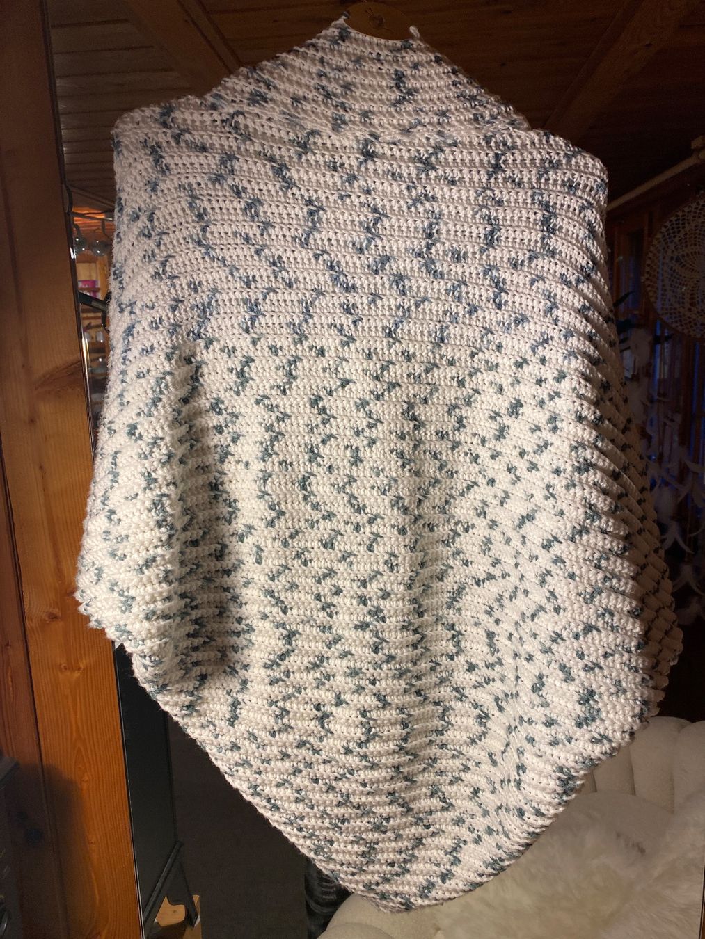 Giacche: STRICKJACKE WEISS-HANDGEMACHT – Nuovo e nell'imballaggio originale da Meienried venduto da ManuelaBoutique 4