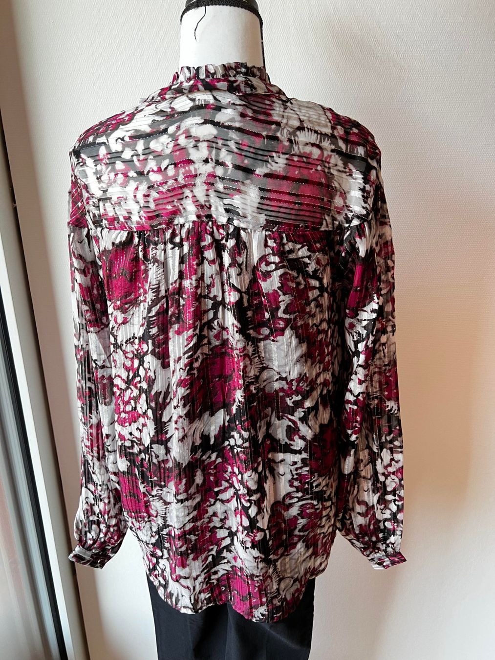Chemisiers: Neue Bluse S /M – Neuf avec emballage d'origine à Riehen par edu_92w7 1