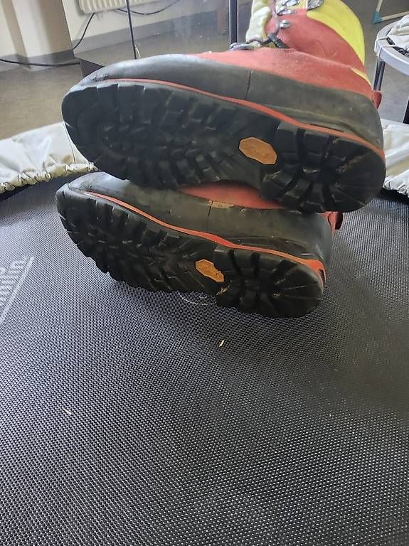 Scarpe da uomo: HAIX Protector Forest 2.1 GTX  Schnittschutz Gr. 42 – Usato da Grenchen venduto da Mibo81 4