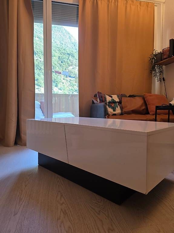 Tavoli: Tavolino da sala – Usato da BELLINZONA venduto da Dolcerelax 3