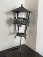 Vintage Grablaterne Metall, Pagoden-Design