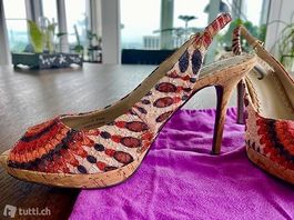 Neuwertige Absatzschuhe, Gr. 38