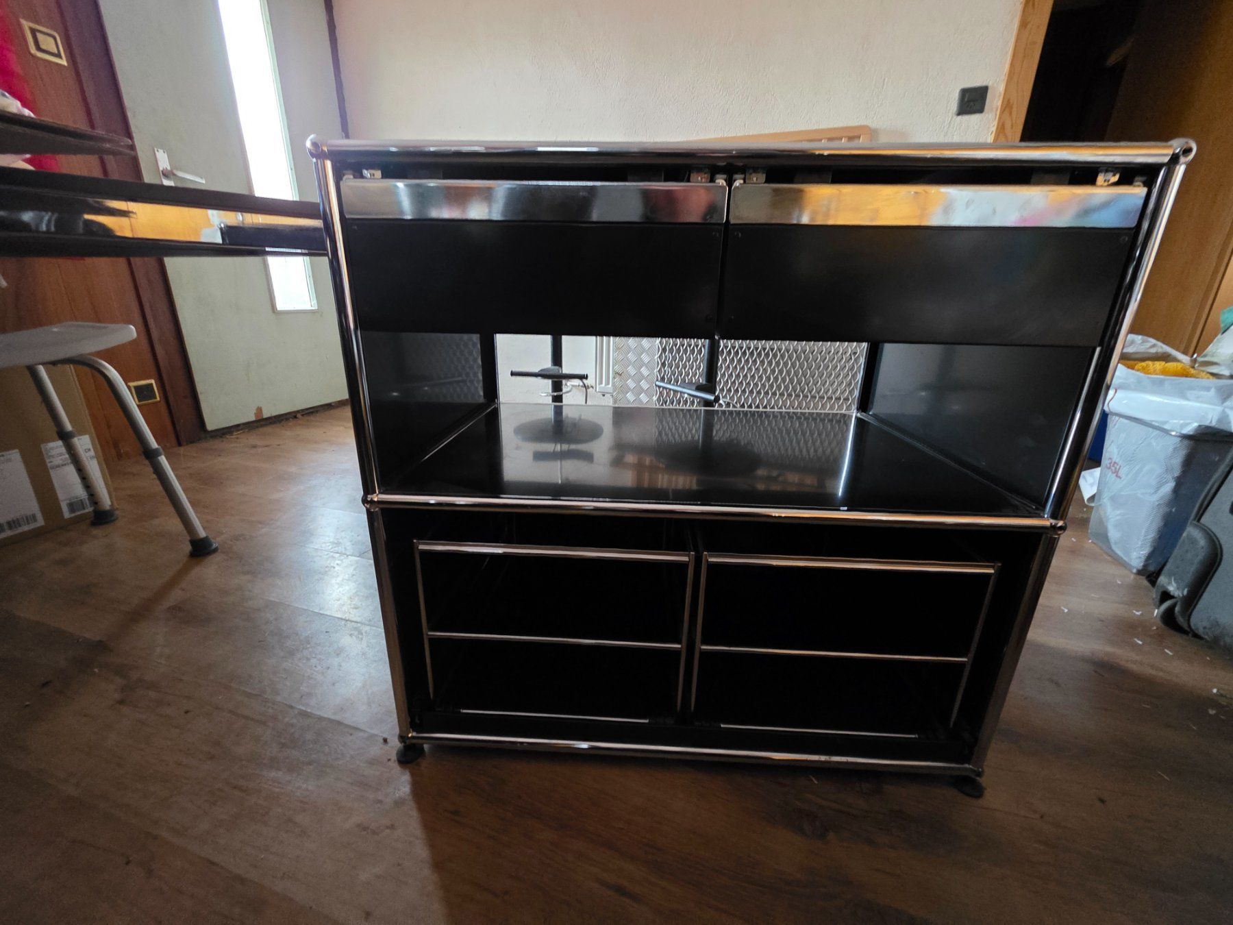 USM Cassettiere: Meuble sideboard USM Dossiers suspendus – Usato da Basse-Nendaz venduto da Valbroarch 4