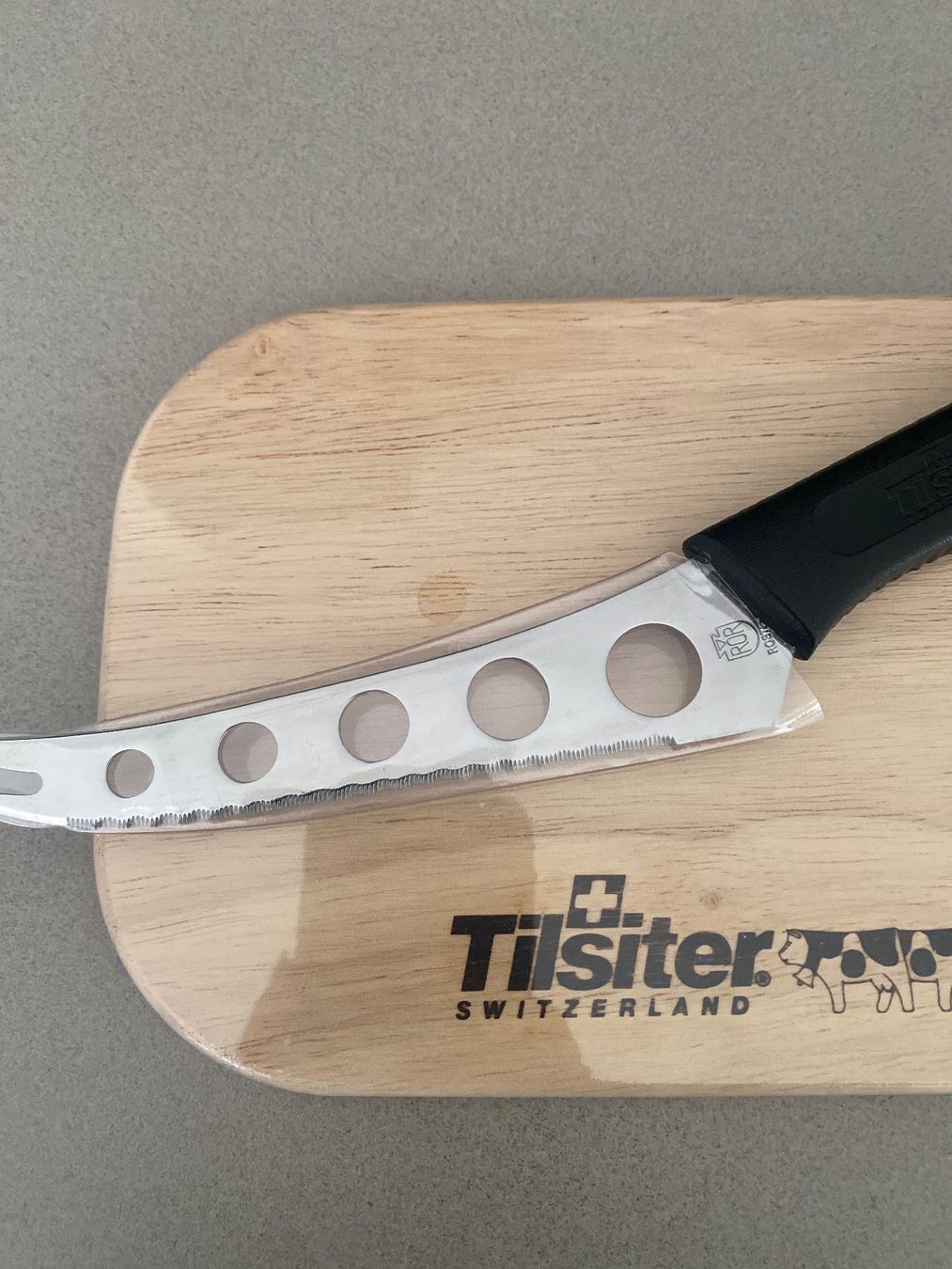 Coltelli da cucina: Tilsiter planche à découper et couteau – Nuovo e nell'imballaggio originale da Chamoson venduto da Pince26 1