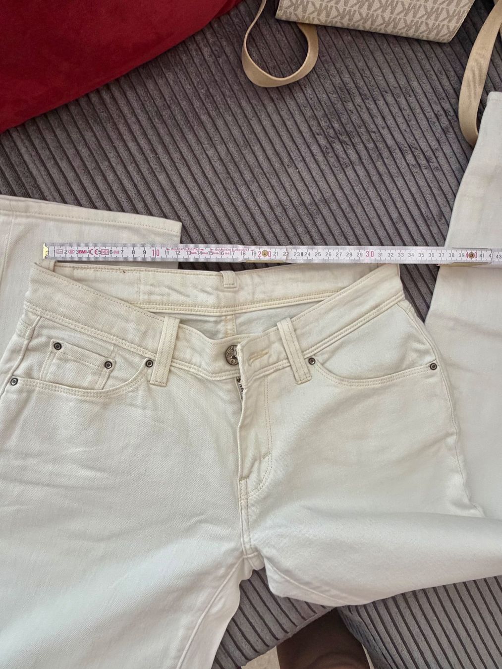 Levi's Jeans: hose von levis – Usato da Bouveret venduto da diracn 5