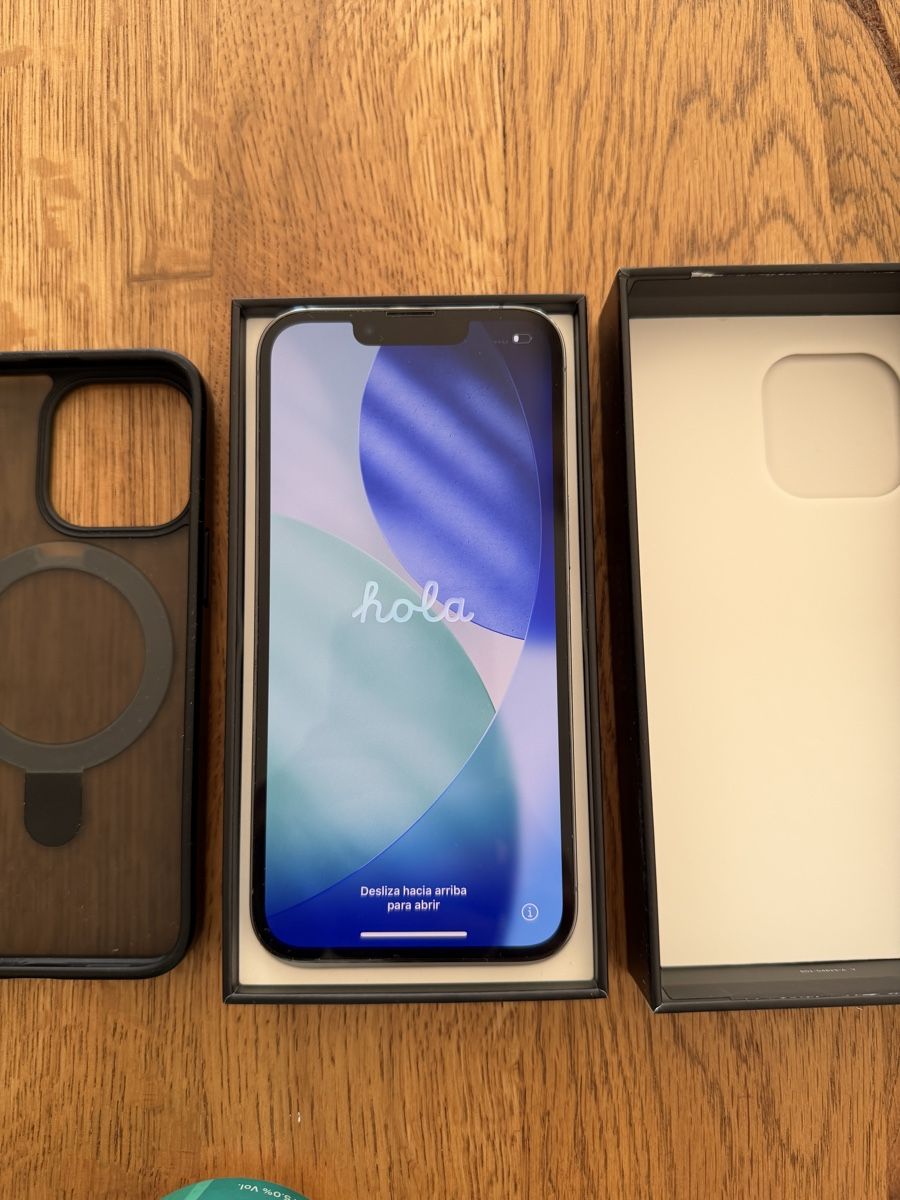 Apple Telefoni cellulari / Smartphones: iPhone 13 Pro inkl. Schutzhülle Torras MagSafe – Usato da Winterthur venduto da Gluecksli 1