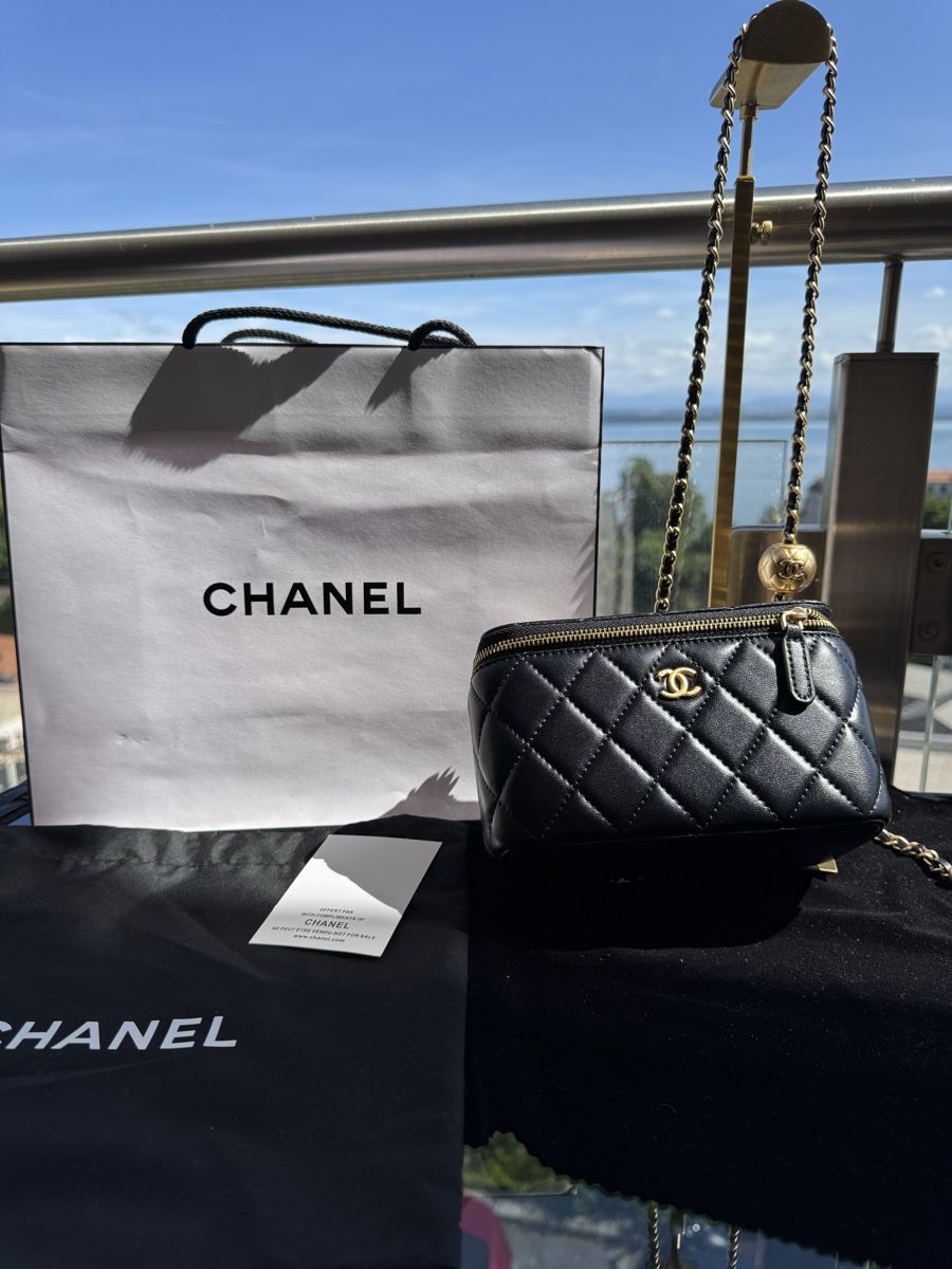Chanel Taschen für Damen: Sac Chanel Vanity black VIP – Neu und originalverpackt aus Neuchatel von mar_9blm 8