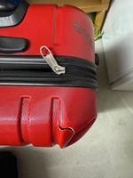 Reisekoffer rot trolley - beschädigt 