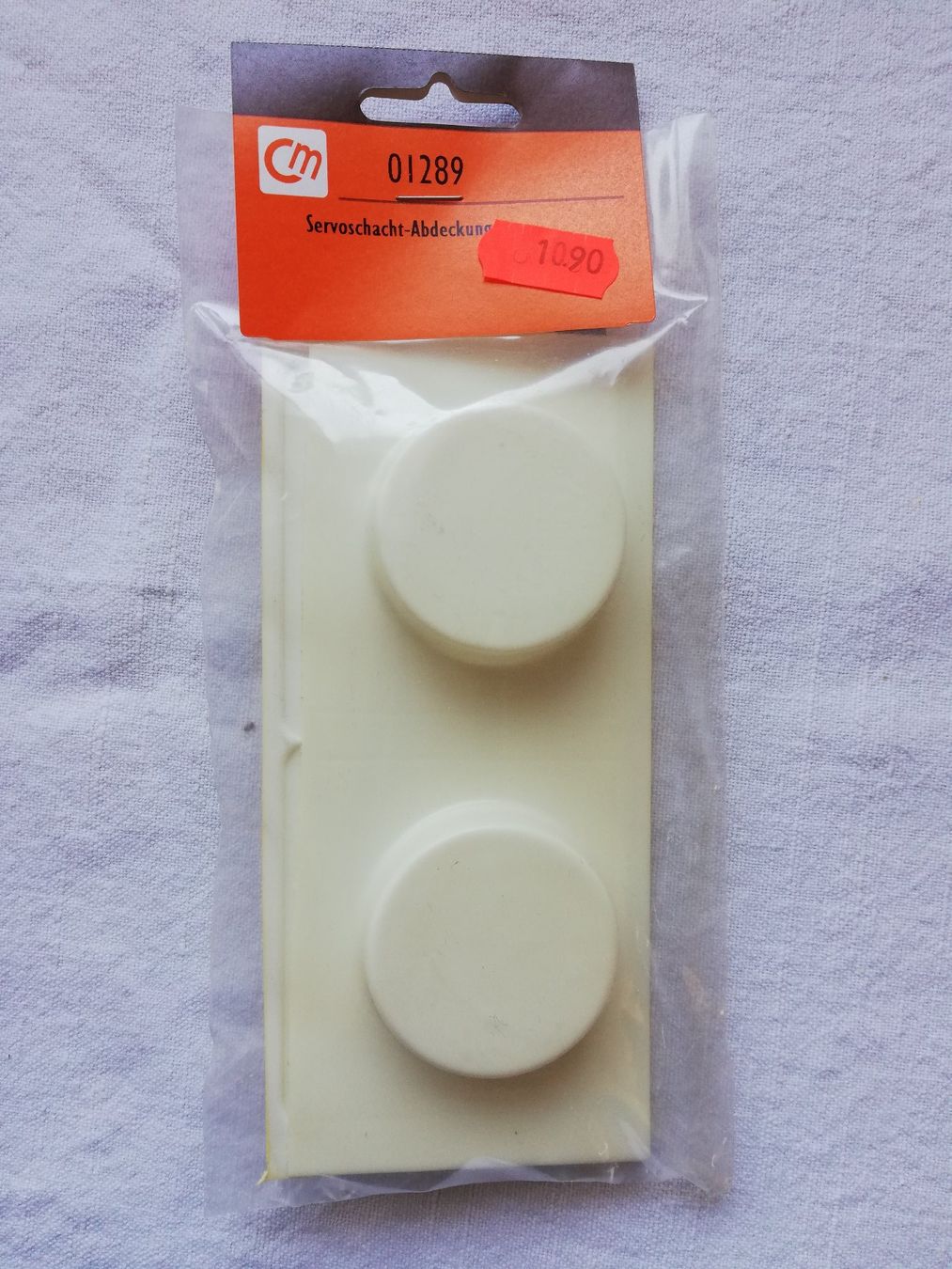 Modellismo RC: Servoschacht-Abdeckung Nr. 1289 70x62mm – Nuovo e nell'imballaggio originale da Flüh venduto da AMS-Modellbau