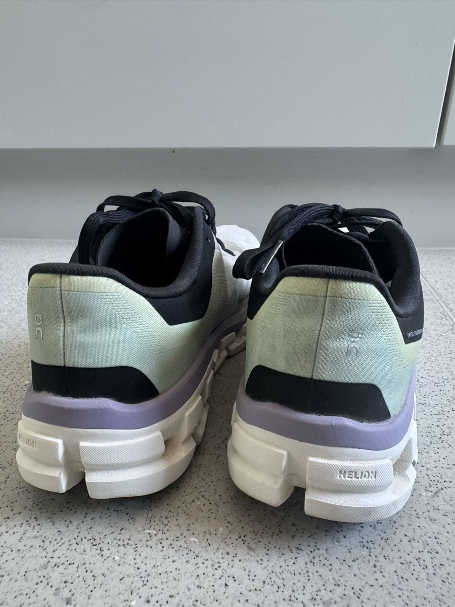 On Chaussures hommes: On Running Cloudflow 4 Grösse EU 38.5 neuwertig – Neuf (Voir description) à Zuerich par Koralle8 3