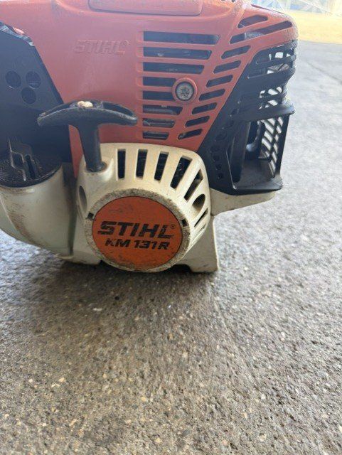 Stihl Alle Maschinen: Freischneider STIHL KM 131R – Gebraucht aus Gerlafingen von Ernst-Moser-GmbH 2