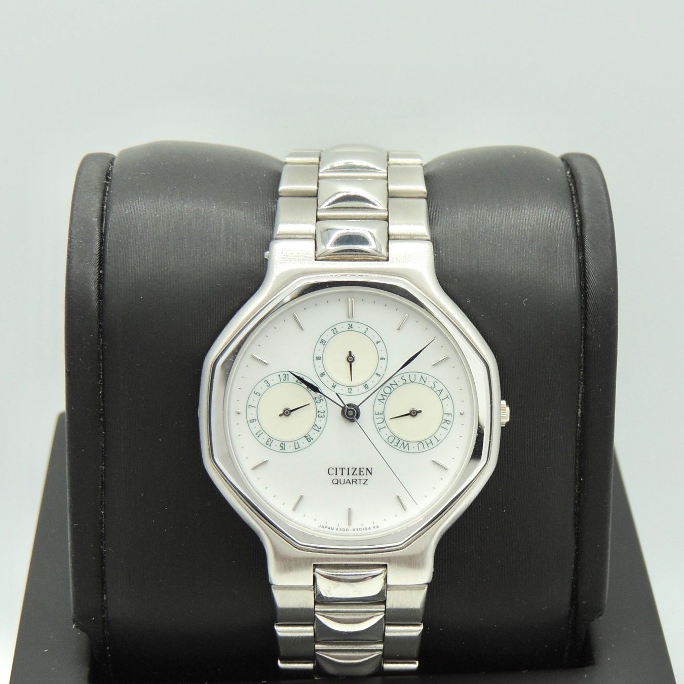 Citizen Orologi: Montre Citizen Chronograph Day Date - rare – Usato da Lausanne venduto da DuGoutetdesCouleurs 1