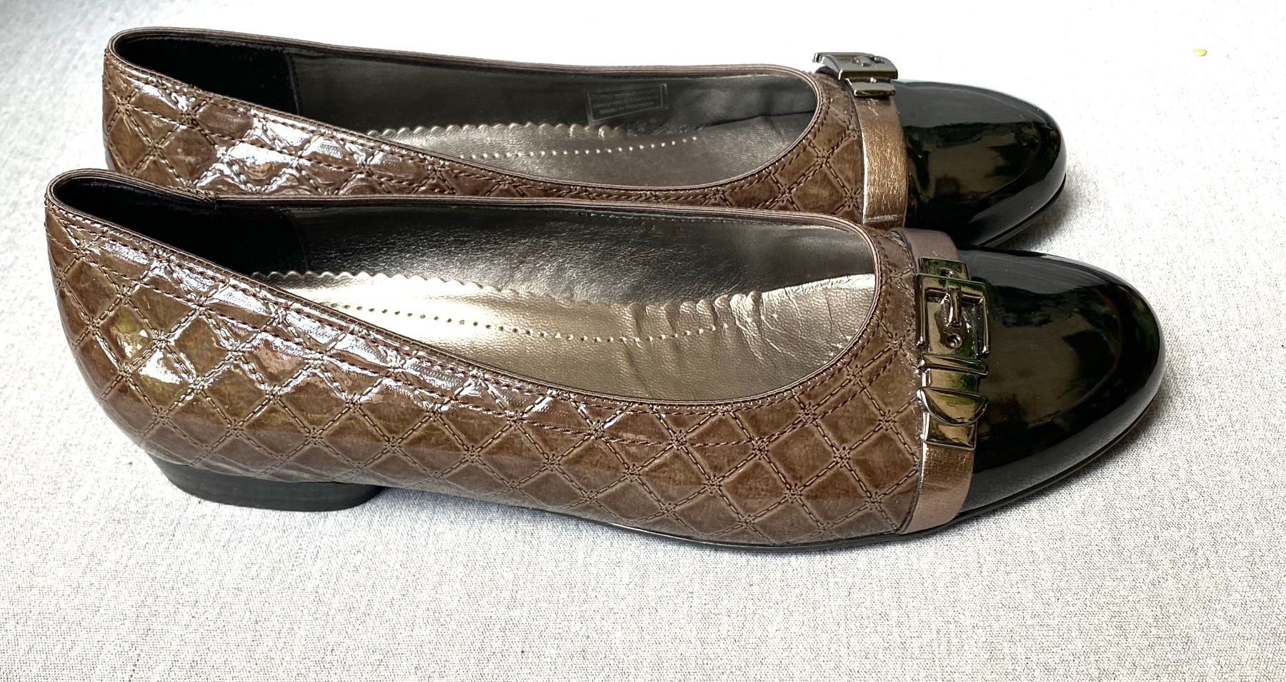 Damenschuhe: Medicus Damenschuhe , Gr.38 1/2  Lackleder, bequem – Gebraucht aus Uster von ros_pym8 1