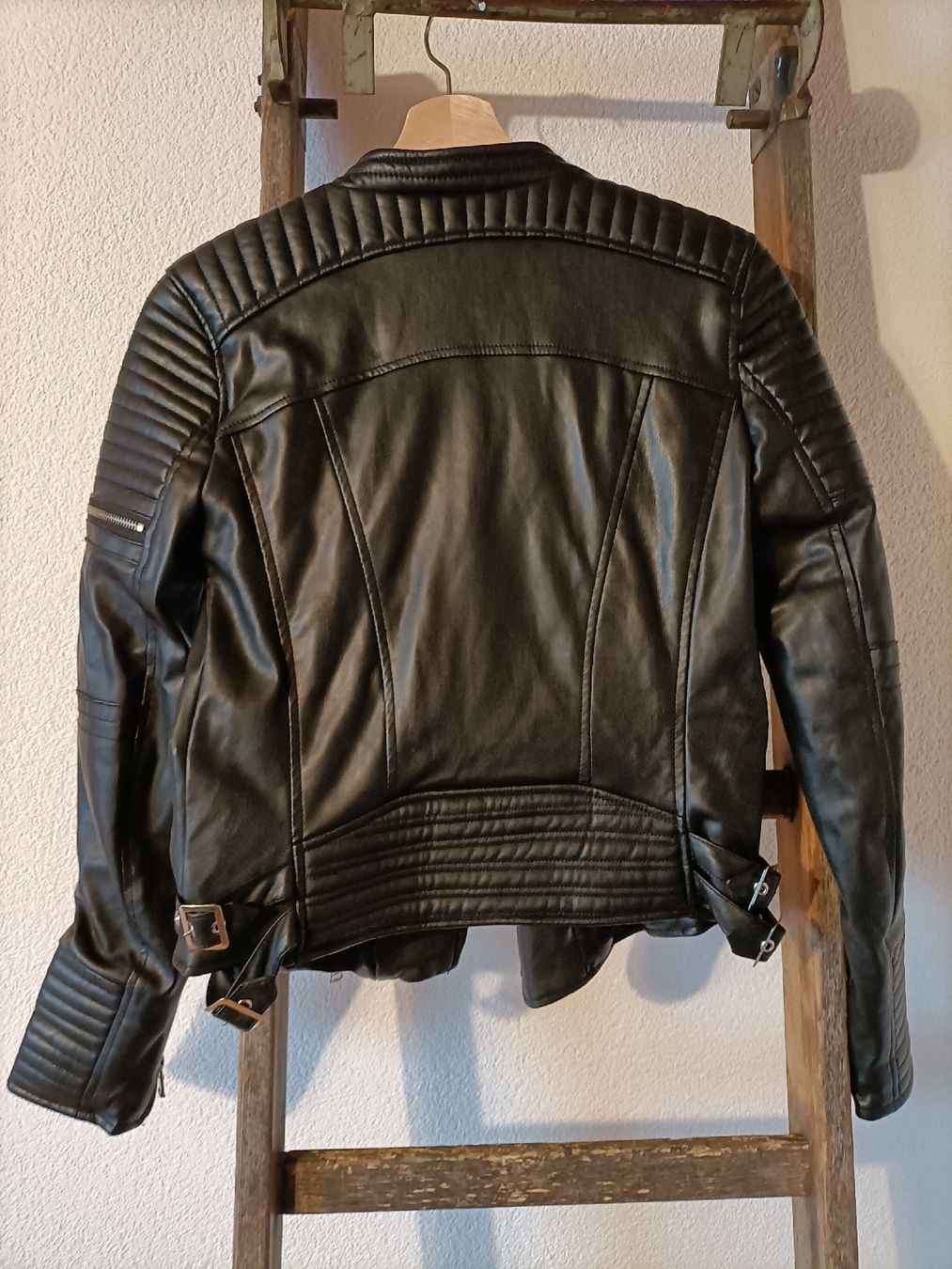 Giacche: Lederjacke Damen schwarz Gr. 36 Kunstlederjacke – Usato da St. Gallen venduto da jan_ccx7 1