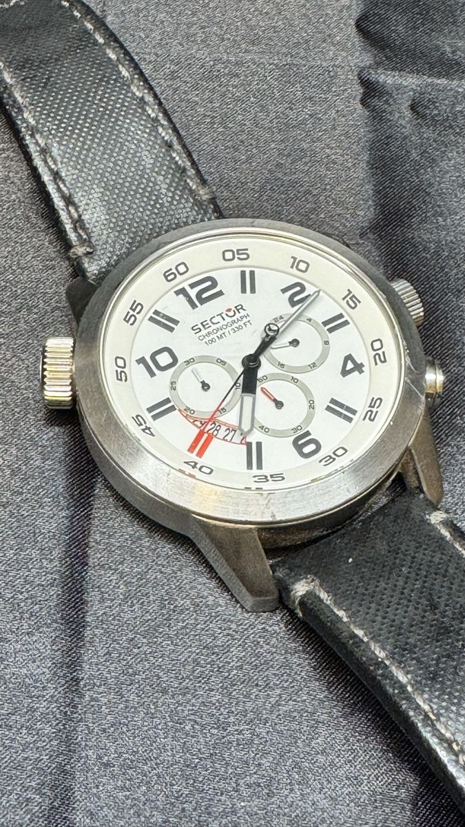 Sector Uhren: Sector Oversize Chronograph Uhr, Lederband! – Gebraucht aus Untersiggenthal von TimeandShine 1