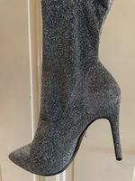 Bottines à paillettes argentées style chaussette Gorgeous!