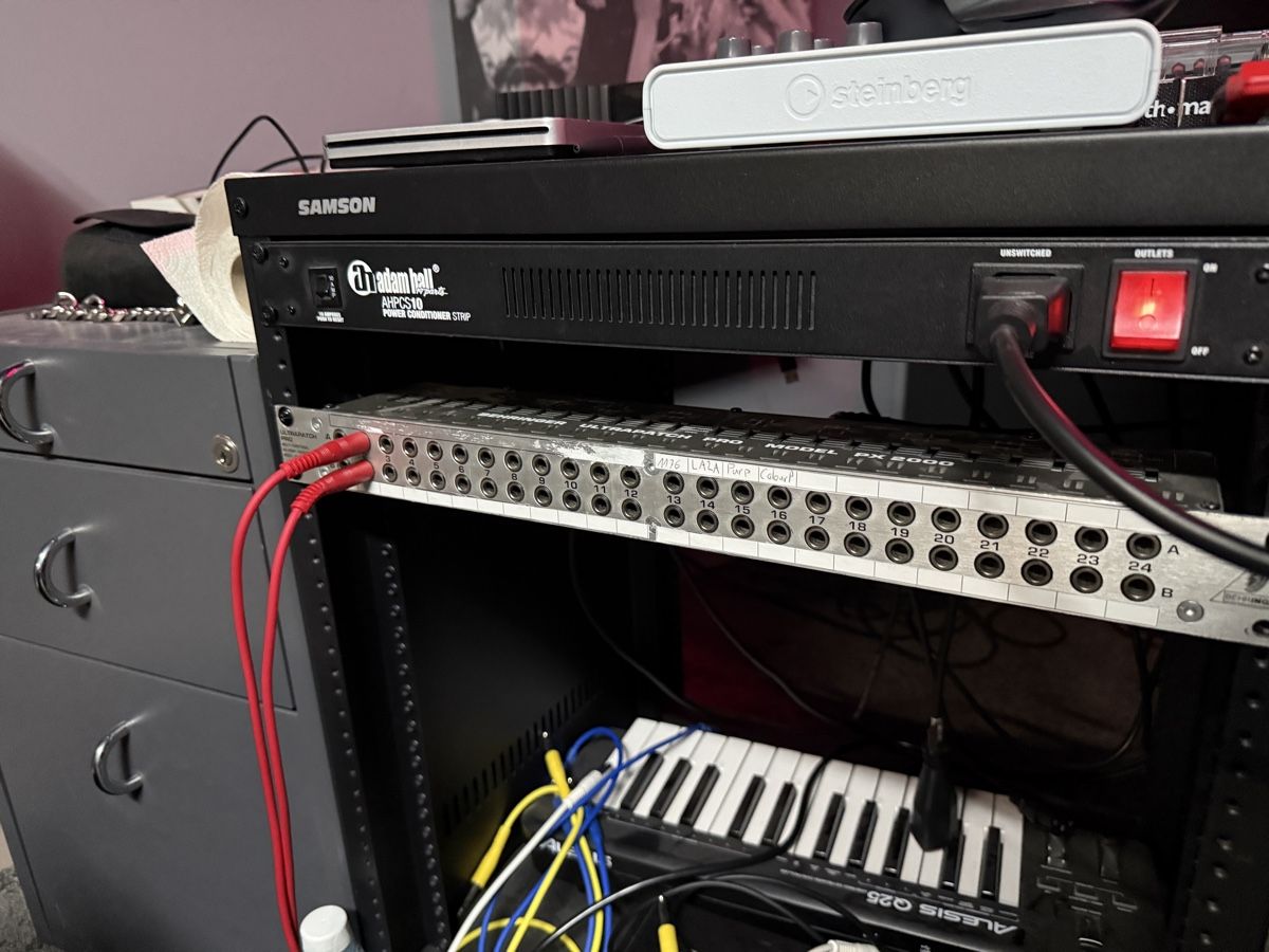 Behringer Systèmes de contrôle: Behringer Ultrapatch Pro PX 2000 Patchbay gebraucht – D'occasion à Rain par grmv