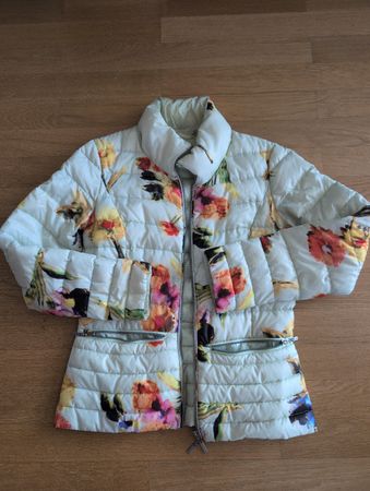 Daunenjacke Beaumont Blumenmuster Grösse 36 Zustand gut
