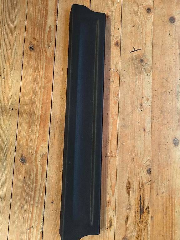 BMW Tutti pezzi di ricambio auto: BMW X1 Laderaumabdeckung – Usato da Uetikon am See venduto da kaefer61 2