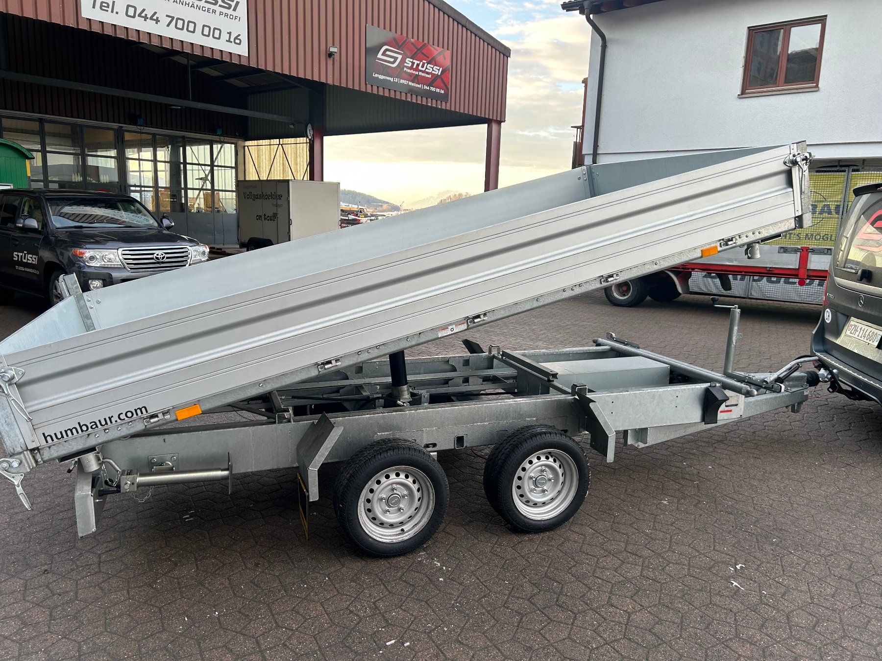 Humbaur Rimorchi: Dreiseiten Kipper HTK 3500.37 Alu – Nuovo (secondo la descrizione) da Wettswil venduto da Stuessi54