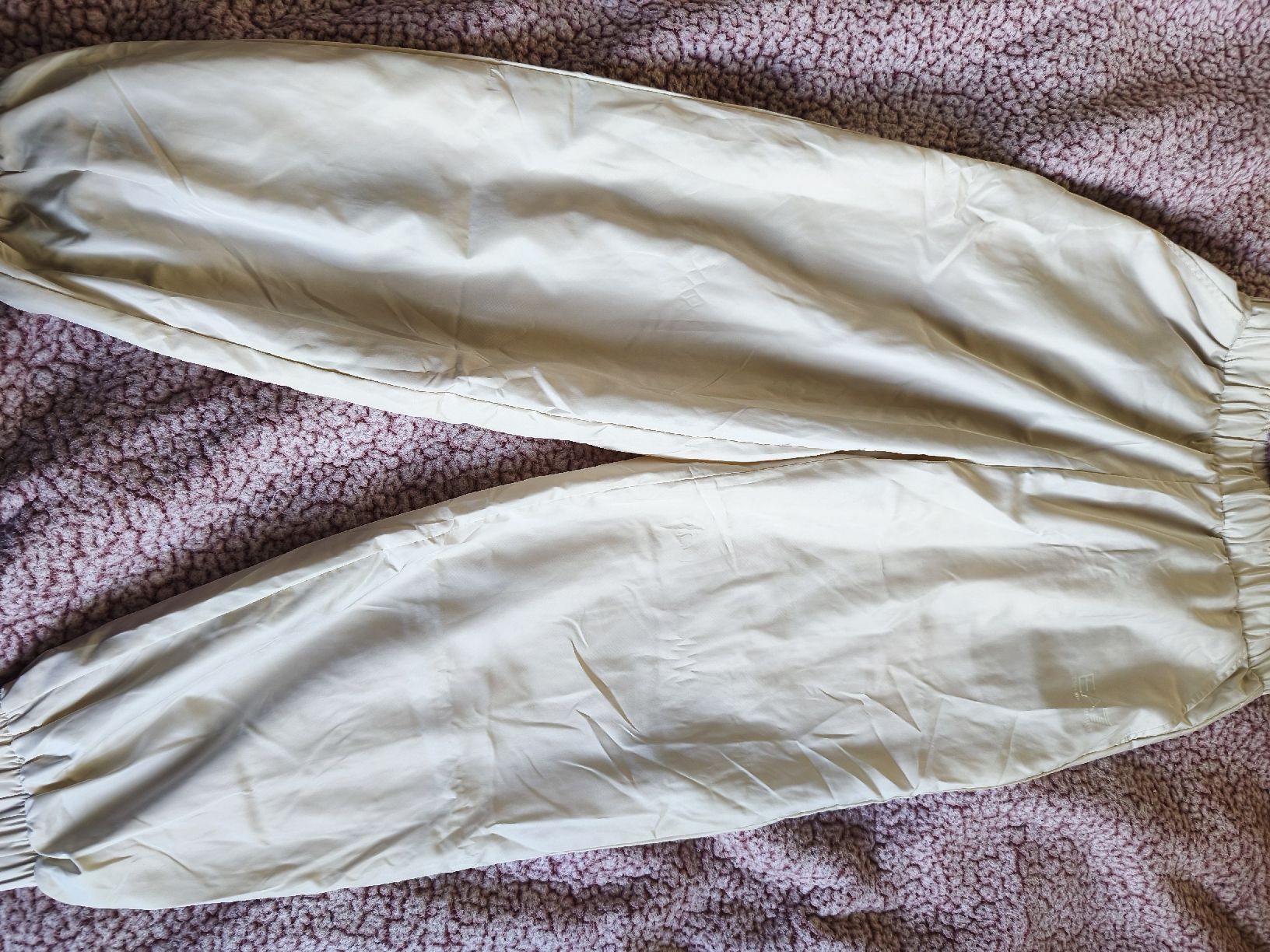 Lotti di vestiti: EA7 Tracksuit Jacket and Pants Beige New – Nuovo e nell'imballaggio originale da Merenschwand venduto da kri_rj6t 5