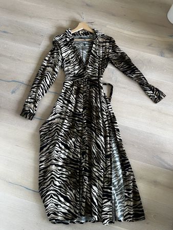 Sommer Kleid Stradivarius, Gr. S, ungetragen
