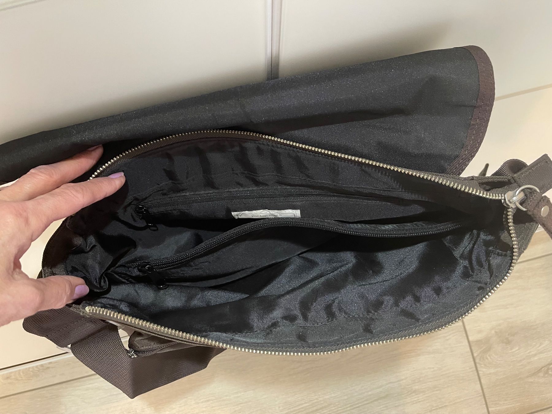 George Gina & Lucy Taschen: George Gina & Lucy Umhängetasche – Neu (gemäss Beschreibung) aus Lützelflüh-Goldb von lin_v952 2