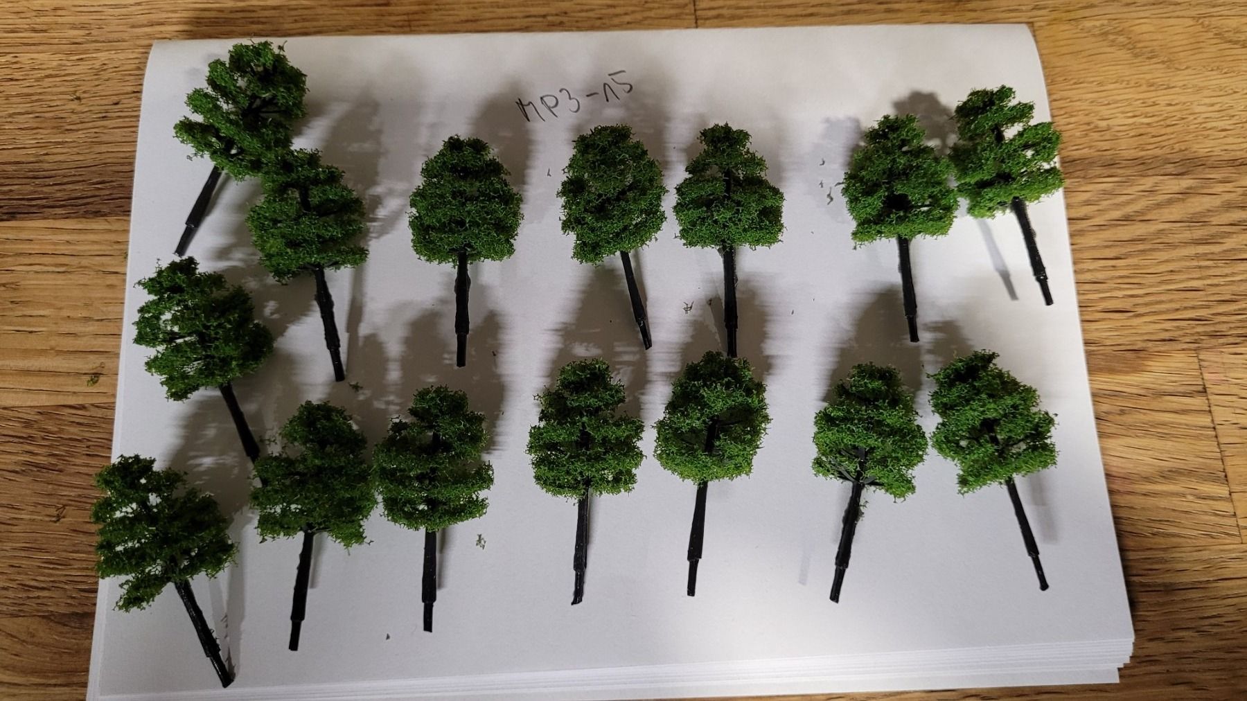 Modellini di ferrovie: 15 très jolis arbres – Nuovo e nell'imballaggio originale da Saxon venduto da Sebdem 3