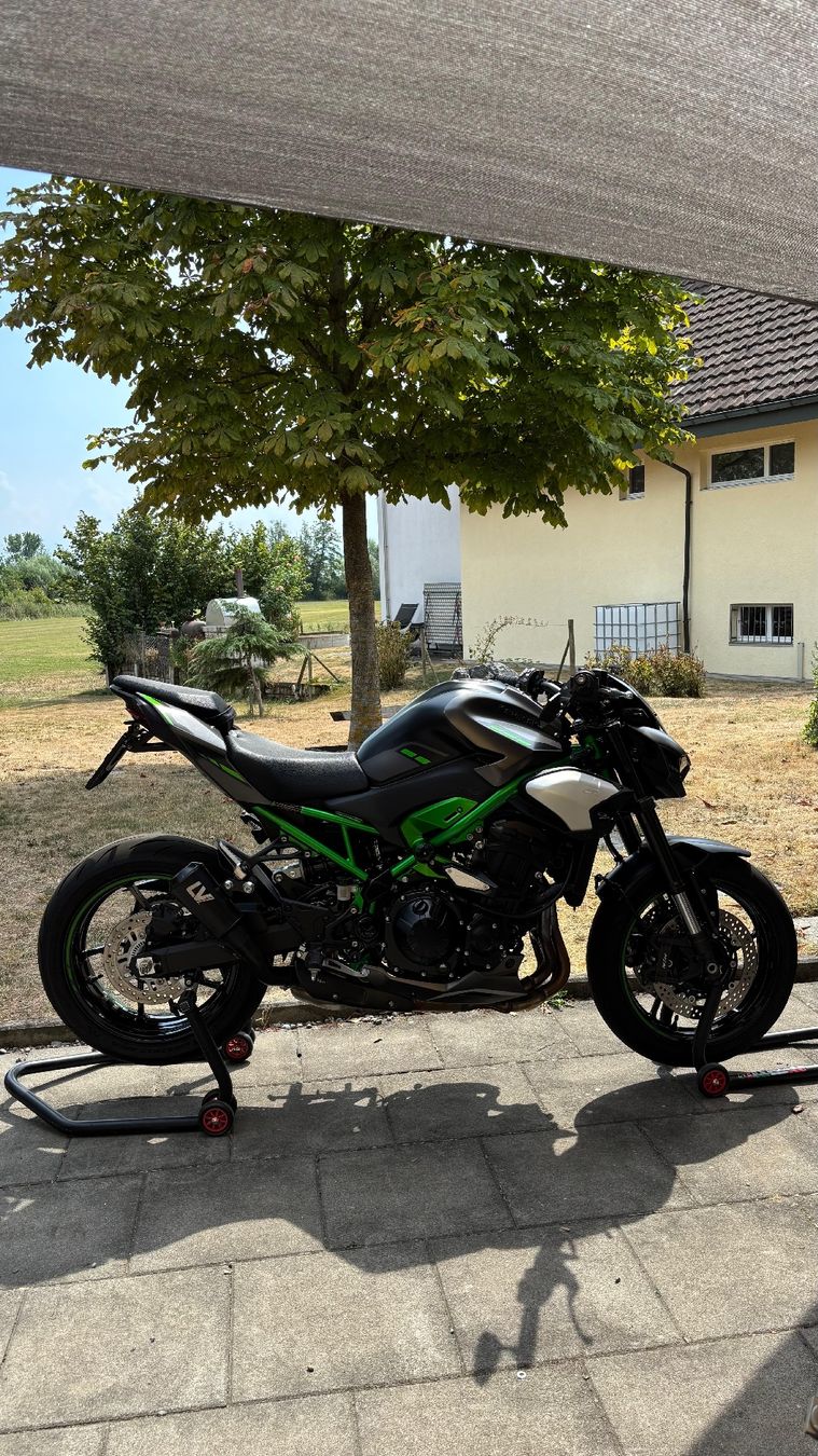 Kawasaki Strada: Kawasaki Z900 – Usato da Buochs venduto da buochser6 3