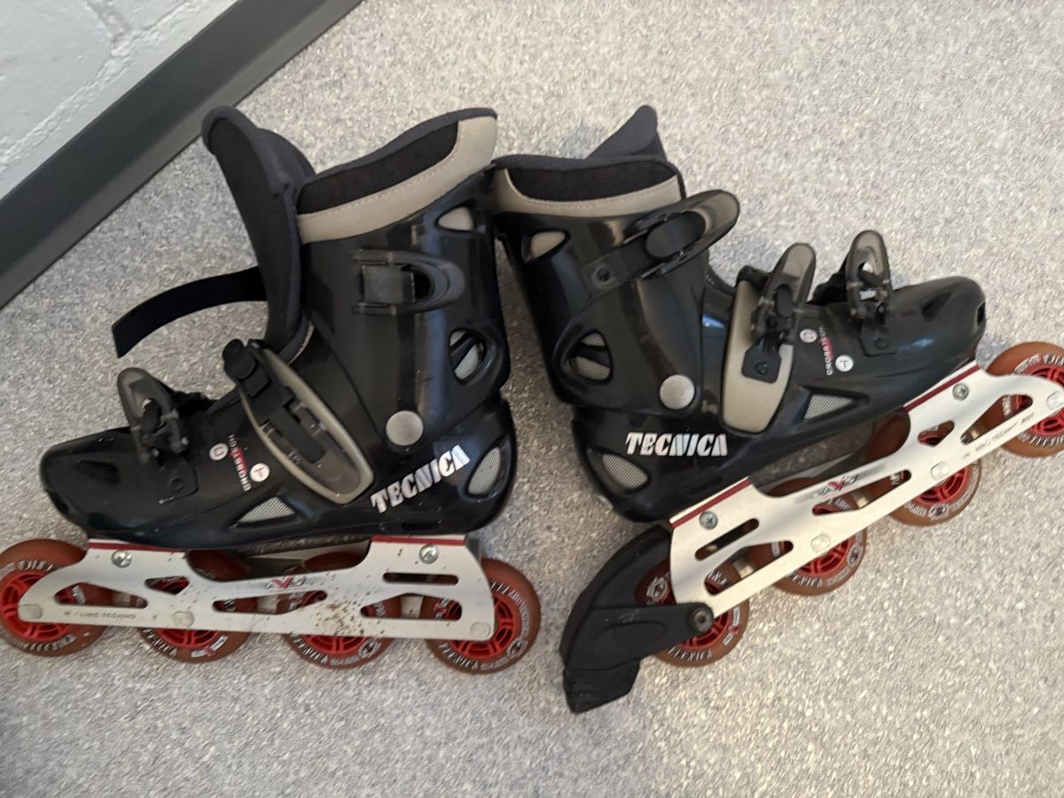 Pattini in linea & Pattini a rotelle: Rollerblades inkl. Schoner – Usato da Luzern venduto da chevy7779 2
