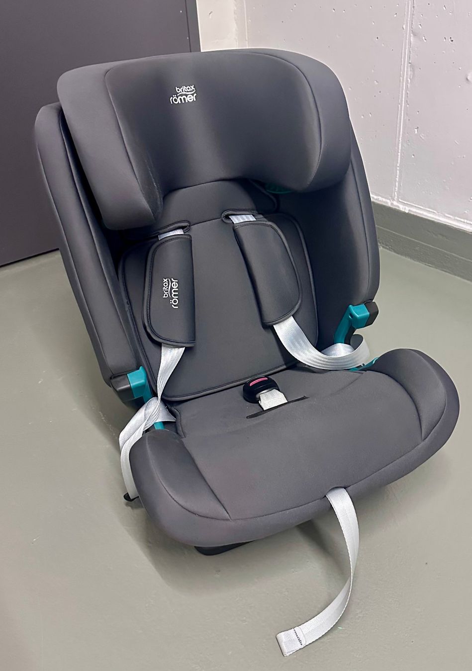 Britax Römer Seggiolini per auto: Kindersitz Britax Römer - guter Zustand – Usato da Uitikon-Waldegg venduto da Garycooper