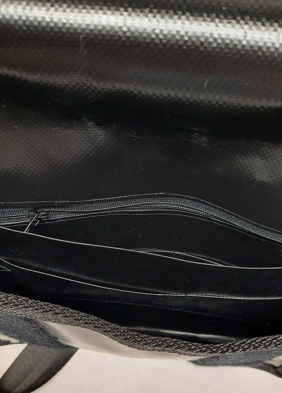 Borse da donna: Mit Kunstfell überzogen- Blachenhandtasche neu – Nuovo (secondo la descrizione) da Spreitenbach venduto da Margot-09 2