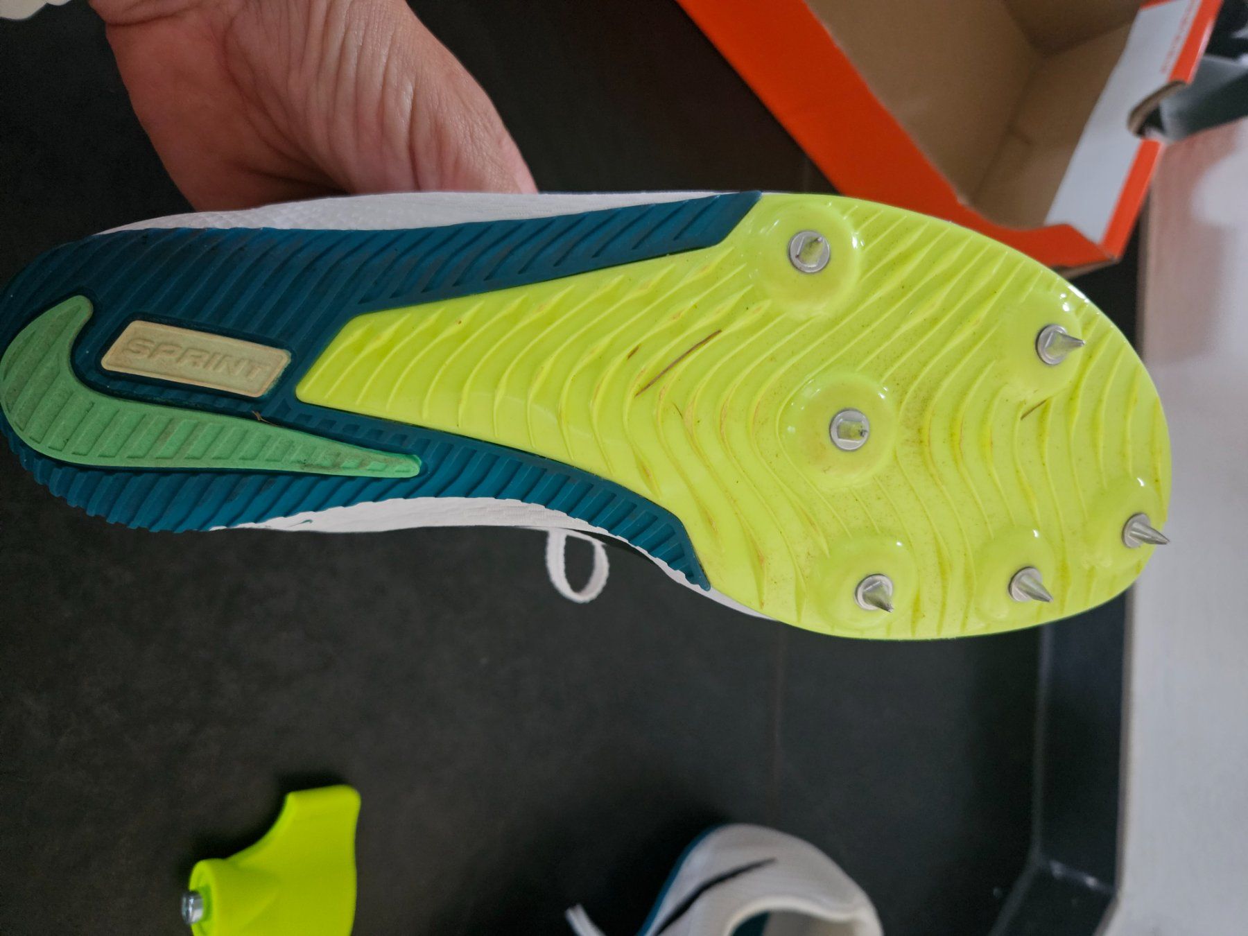 Scarpe da uomo: Nike Sprintschuhe Gr.40 1x getragen. – Nuovo (secondo la descrizione) da Wangen ZH venduto da tulipe55 1
