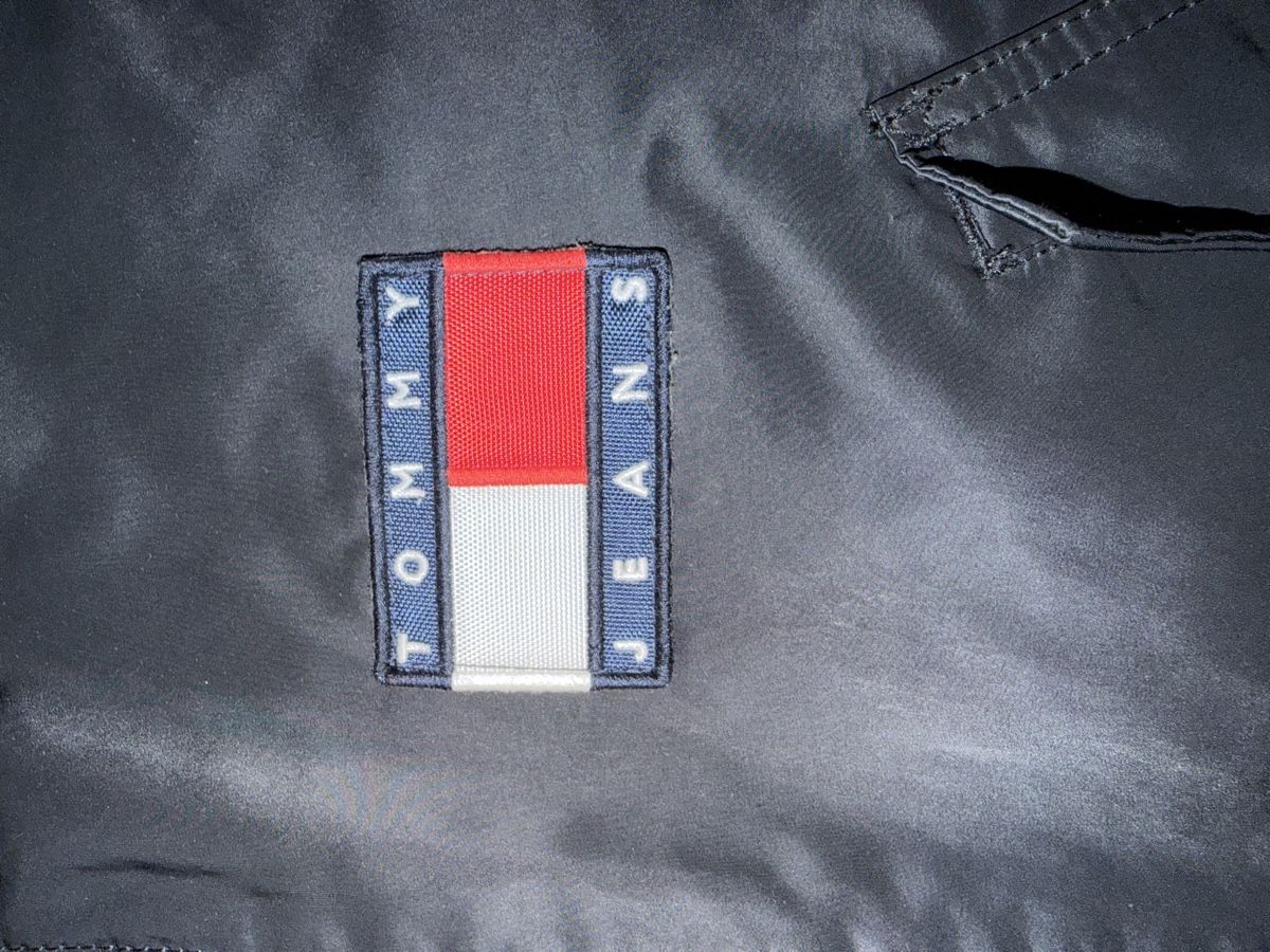 Tommy Hilfiger Jacken: Tommy Hilfiger Bomberjacke Gr. S – Gebraucht aus Erlinsbach SO von VWV1 2