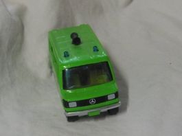 SIKU  MERCEDES 208  POLIZEI  8 CM LÄNGE  UNBESPIELT