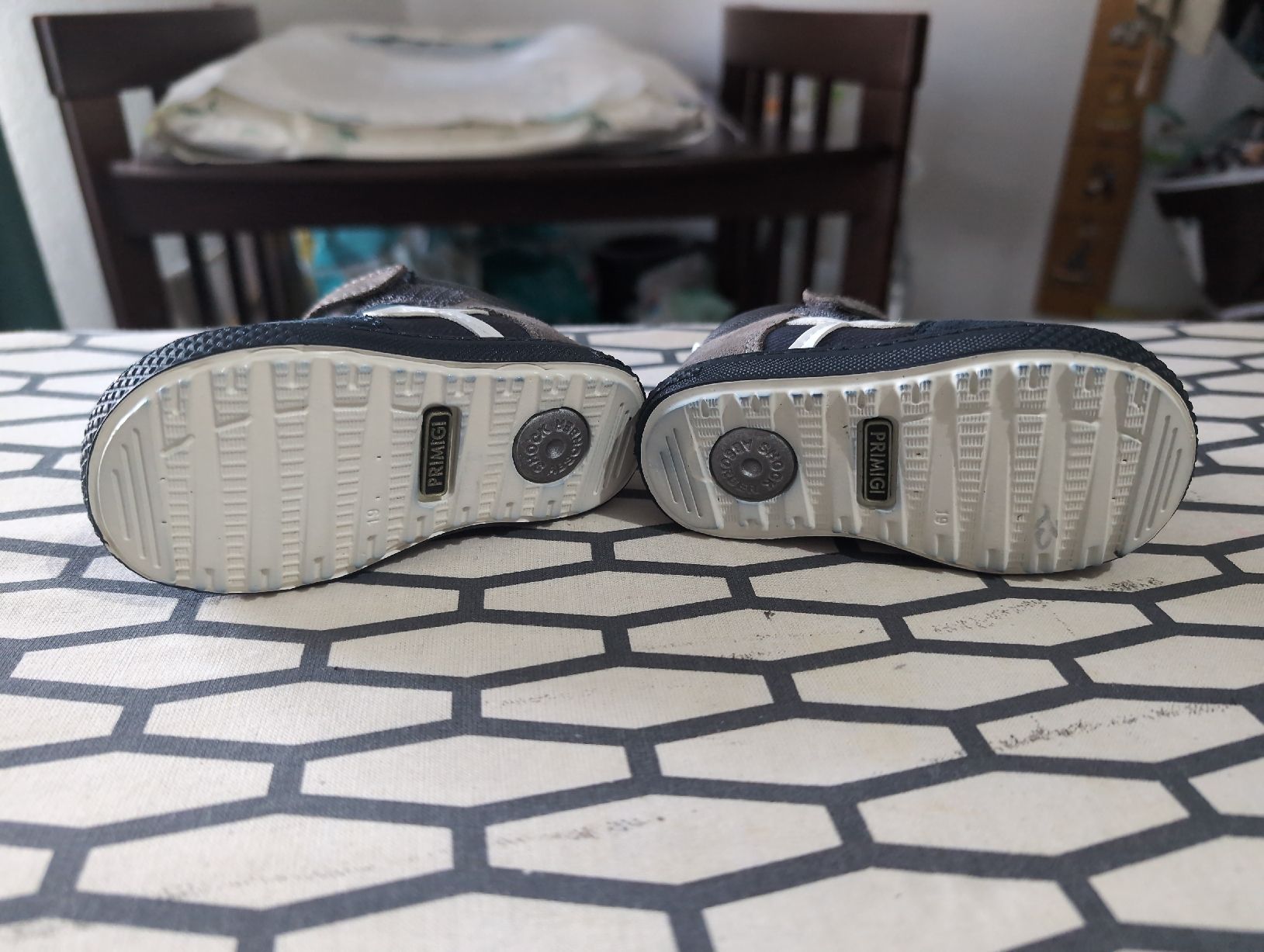 Primigi Scarpe per ragazzi: Kinderschuhe Primigi, Echtleder, Gr 19 – Nuovo (secondo la descrizione) da Busswil BE venduto da MissMuffin 2