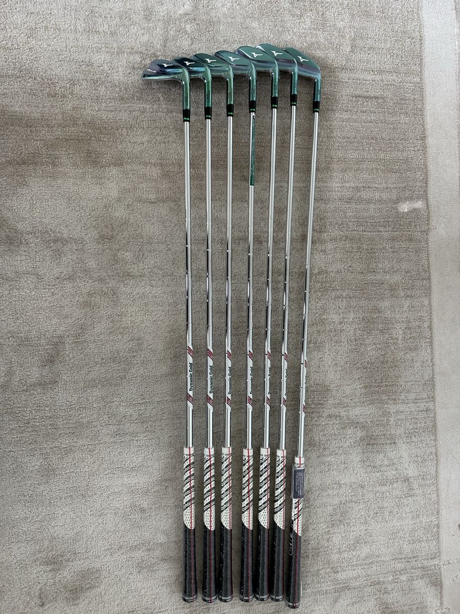 Mizuno Mazze & Set: Mizuno Pro 241 Azalea Edition 4 - PW – Nuovo e nell'imballaggio originale da Unterägeri venduto da Maitrepo 3
