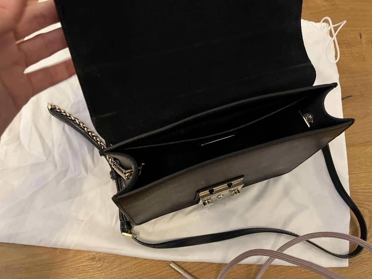 Furla Borse da donna: Furla small Metropolis black/gold – Usato da Windisch venduto da bymarikaa 5