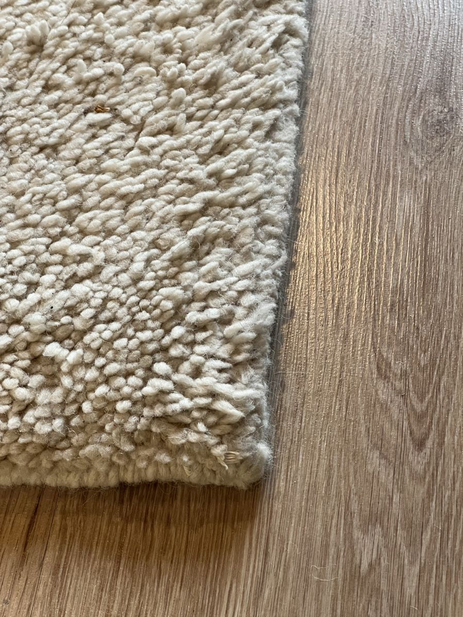 Tapis: Handgeknüpfter Wollteppich weiss – D'occasion à Biberstein par Leoo 2