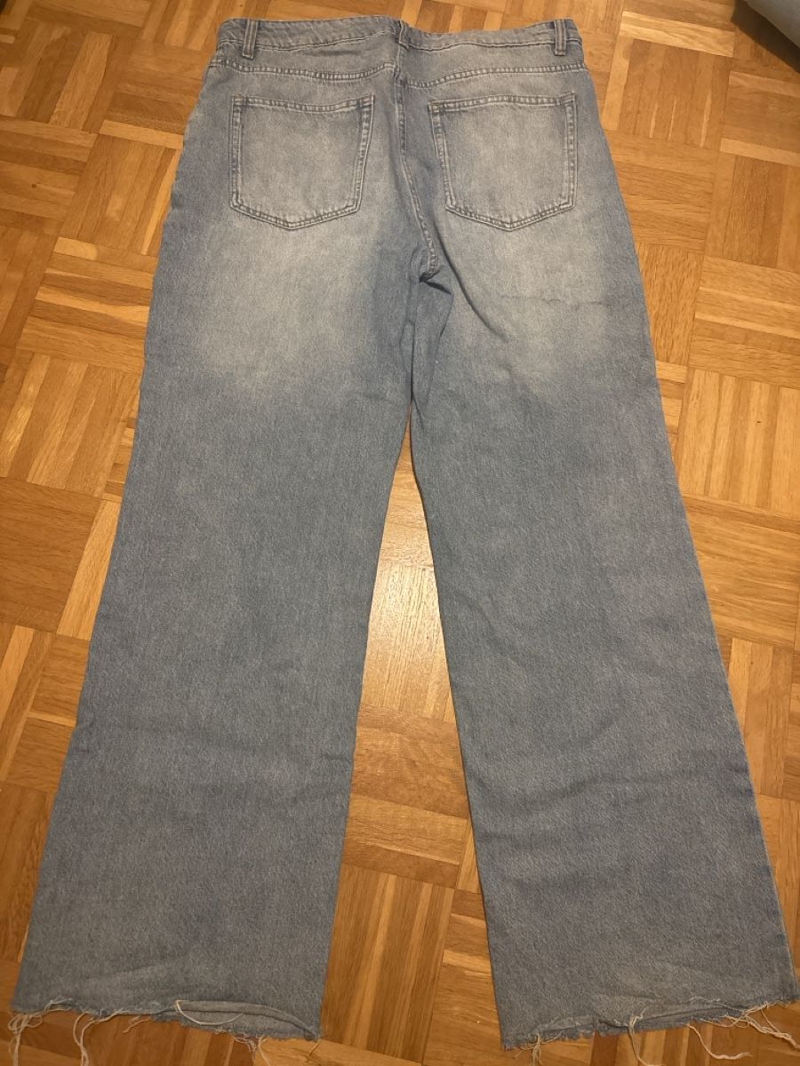 Mango Jeans: Mango Straight Leg Jeans – Nuovo (secondo la descrizione) da Solothurn venduto da con_sk82 2