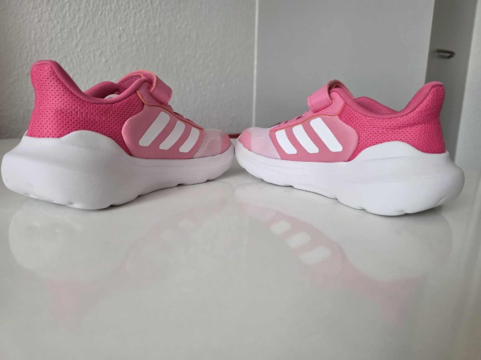 Scarpe per ragazze: Adidas Turnschuhe – Nuovo (secondo la descrizione) da Suhr venduto da MrvicaAG 4