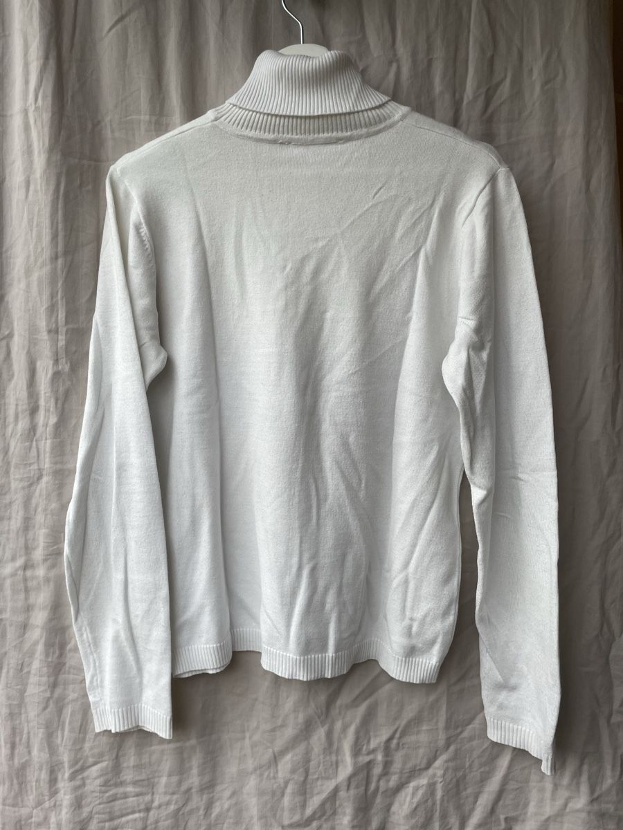 Pullover & Sweatshirts: Rollkragenpullover weiss – Gebraucht aus Horw von r.jokiel 1