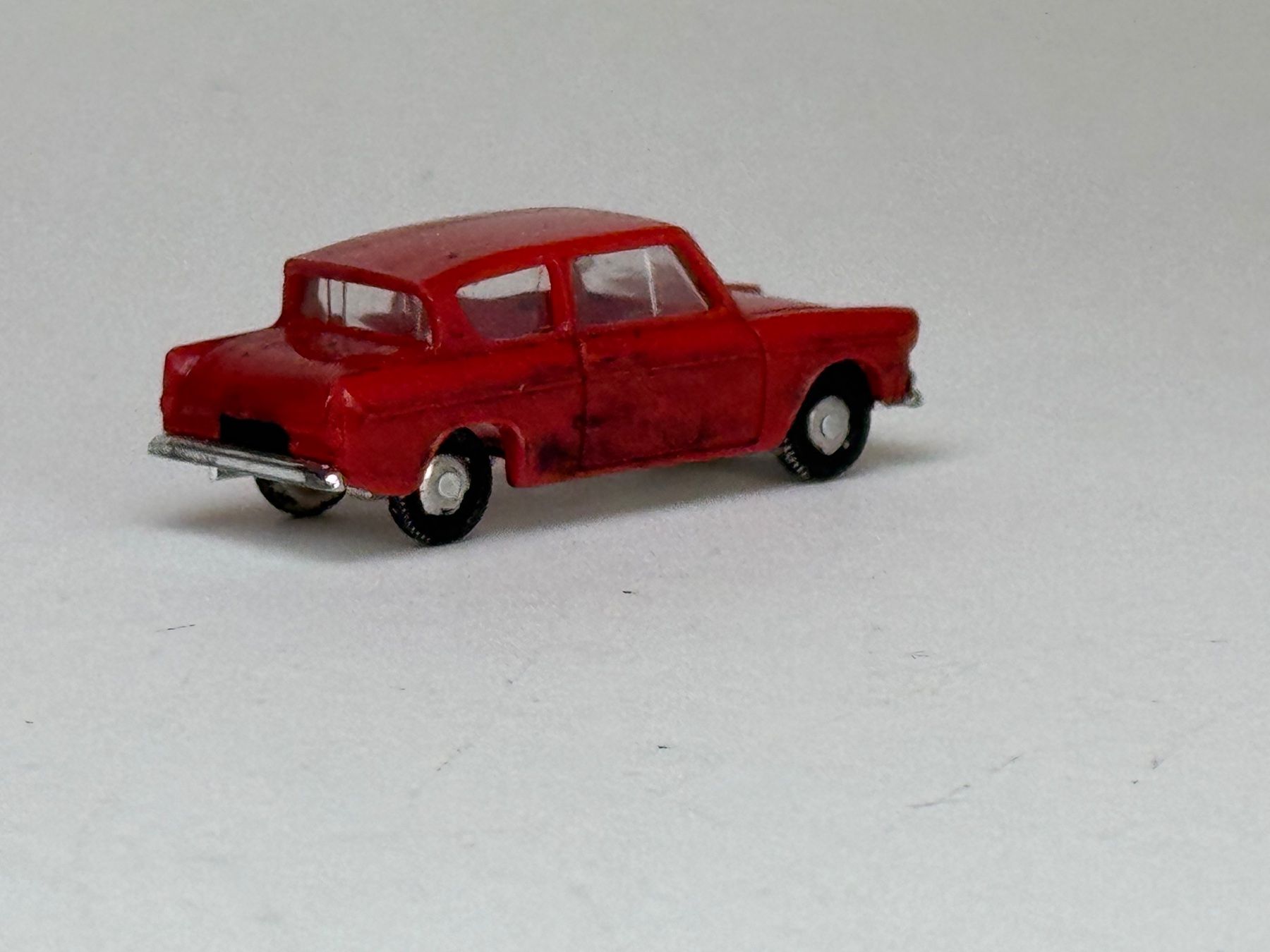 Modellini d'auto: Minix Ford Anglia rot – Usato da Elm venduto da Wikmtz 1