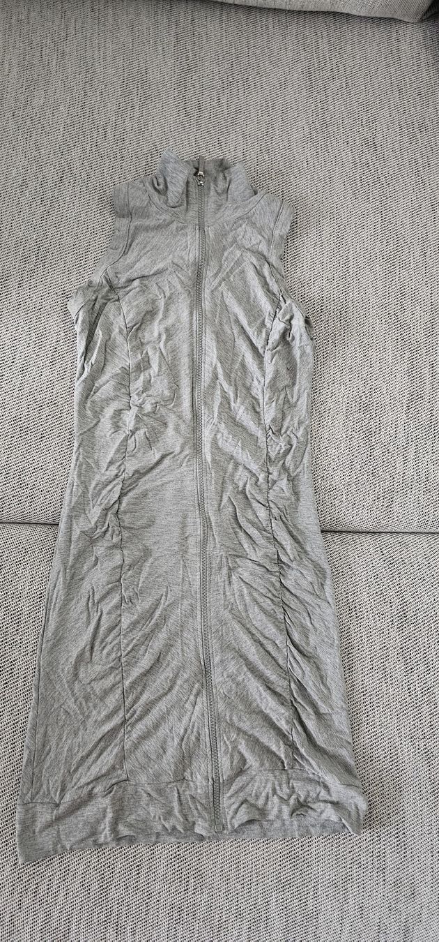Vestiti: Kleid Phard grau Grösse S Reissverschluss  – Nuovo (secondo la descrizione) da Zürich venduto da Yllka.ja