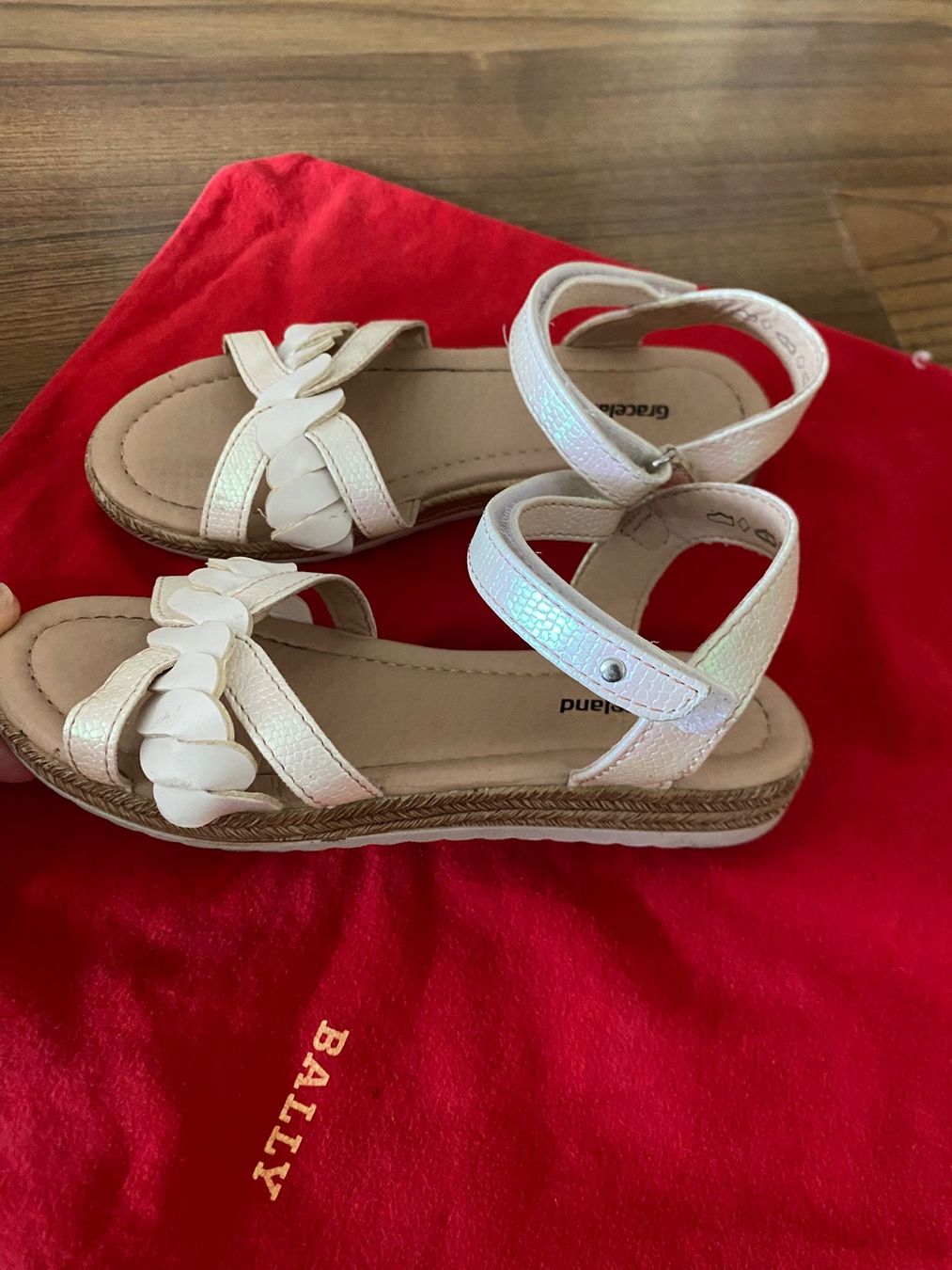 Scarpe per ragazze: Sandalen Gr.31 – Usato da Herisau venduto da sen_8w8b 1