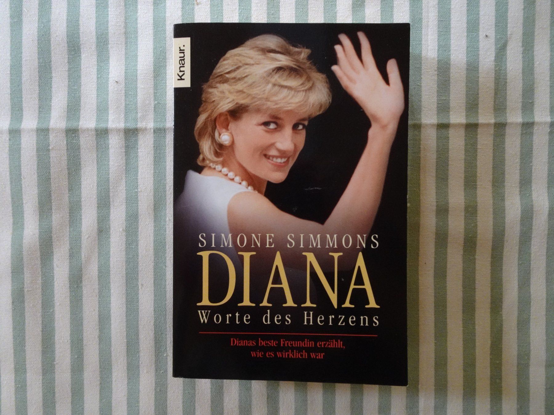 Libri: Simone Simons - DIANA - Worte des Herzens - B916 – Usato da Küssnacht am Rigi venduto da Bookslove-Divers