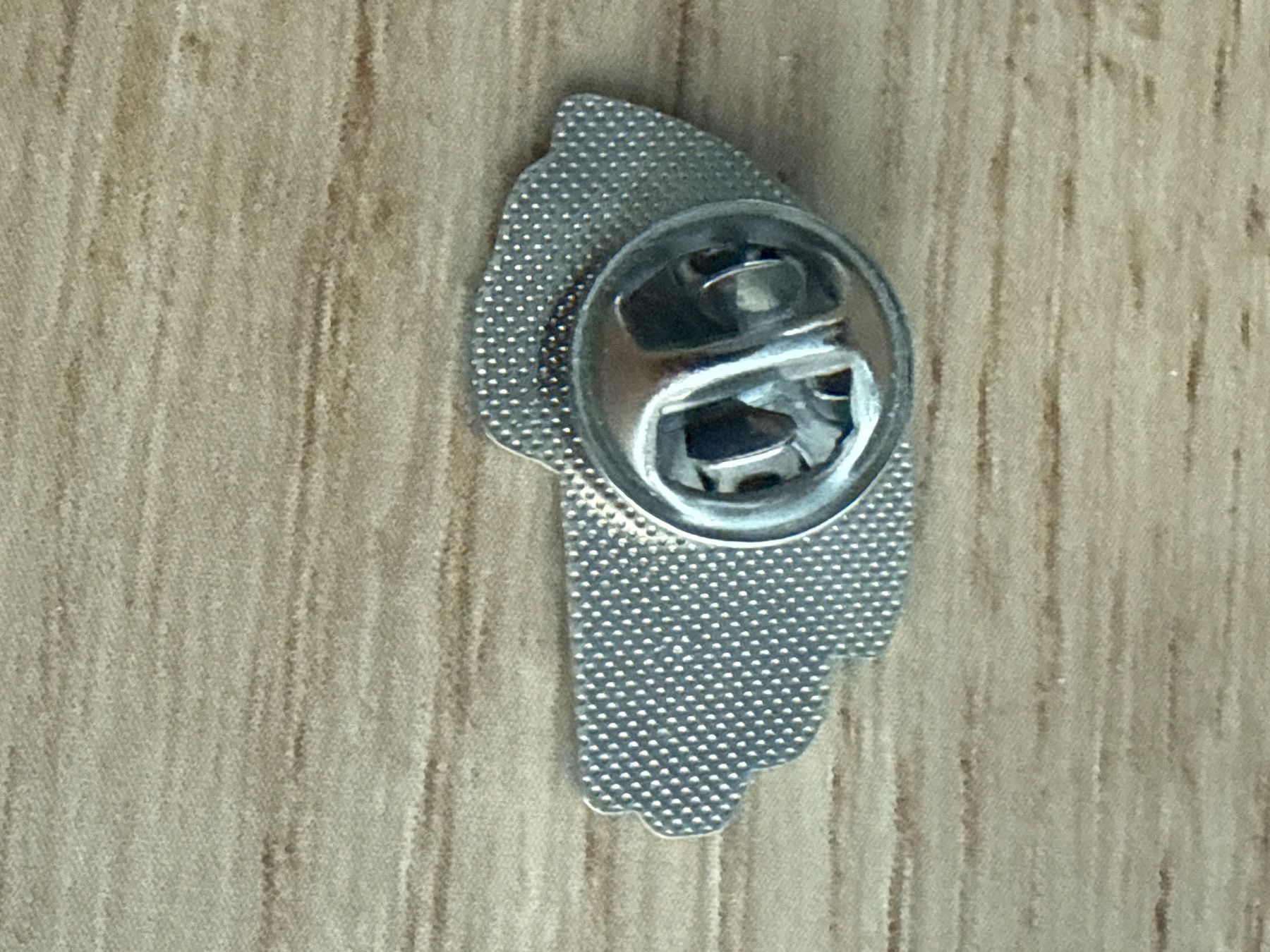Plaquettes & Badges: Pin Guttet Feschel Uzimo Cup – D'occasion à Glattbrugg par Schweigmatt 1