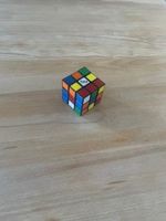 Rubik's Cube - Der Klassiker f. Knobelspass im Winter!